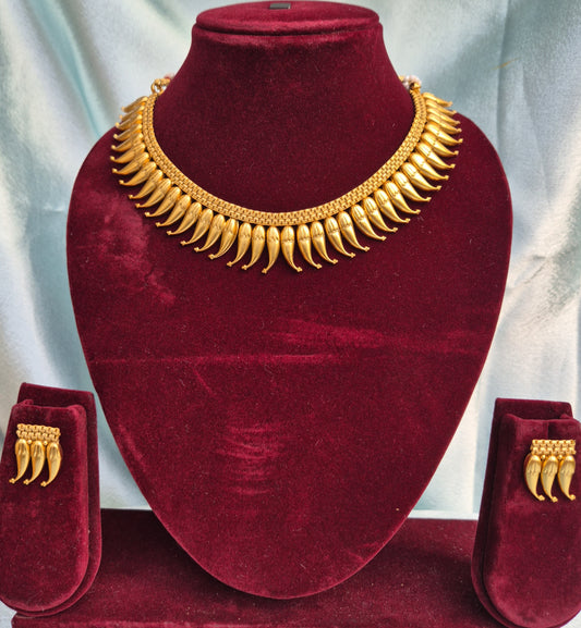 Traditional Gold Necklace