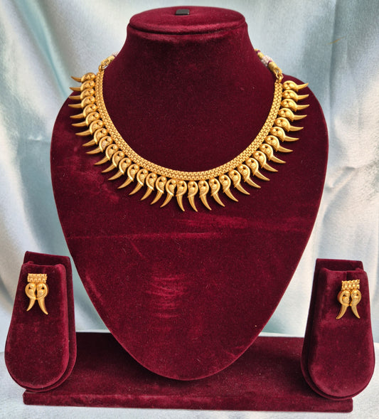 Matte Gold Peacock Choker Necklace Set